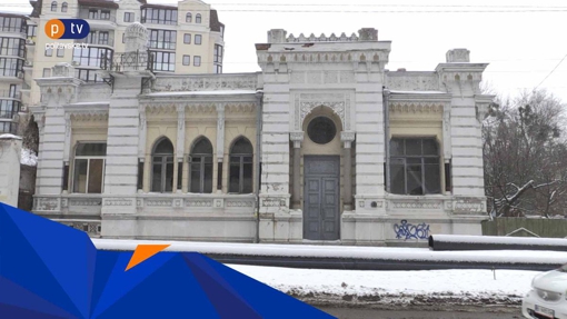 Будинок підрядника Бахмутського стоїть пусткою понад десять років, через судову тяганину між співвласниками