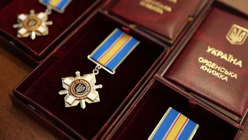 Рідним полеглих воїнів з Полтавщини передали їх державні нагороди