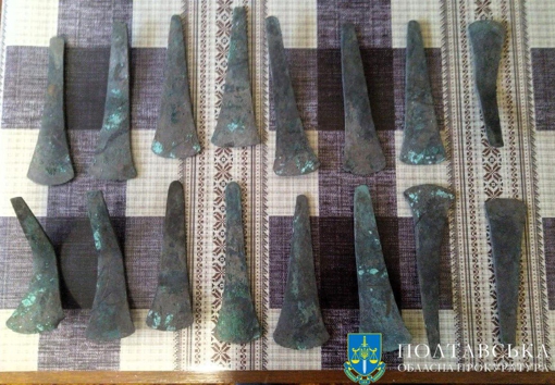 Суд оштрафував "чорного археолога" із Полтавщини