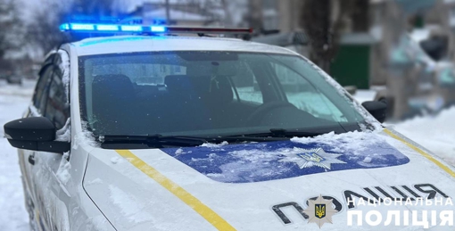 У Кременчуці чоловік побив свою співмешканку, її стан – тяжкий