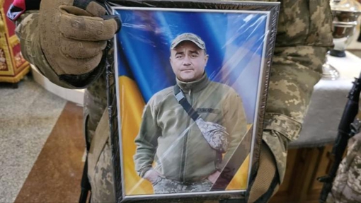 У Полтаві попрощалися з полеглим 49-річним стрільцем Юрієм Топчієм