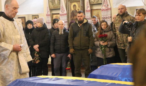 У Полтаві попрощалися із подружжям, яке загинуло від ракетного удару рф