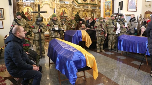 У Полтаві попрощалися з трьома бійцями, які полягли на війні