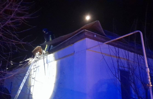 На Полтавщині уламки російського дрона пошкодили будинок