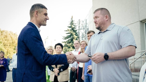 Чотирьом громадам Полтавщини передали спецавтівки