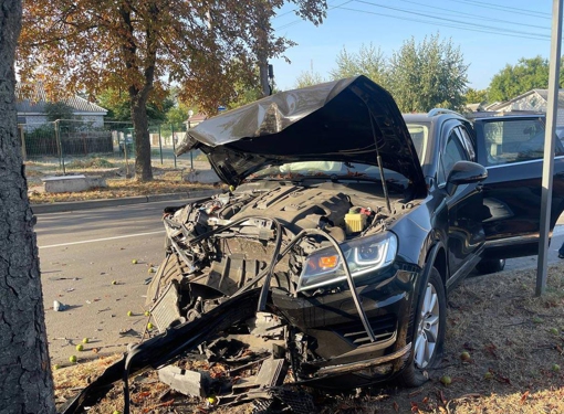 У Кременчуці два легковики врізалися один в одного: одну жінку госпіталізували