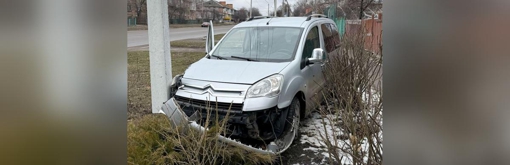 У Полтавській області нетверезий водій врізався в електроопору