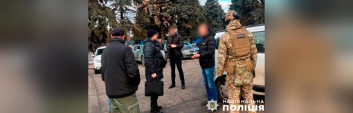На Полтавщині затримали на хабарі селищного голову