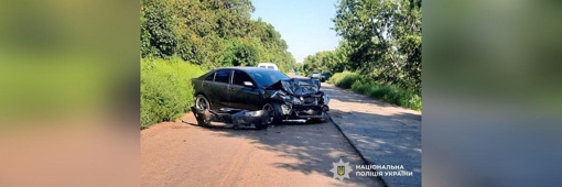 На Полтавщині зіткнулися автомобілі: двоє людей зазнали поранень