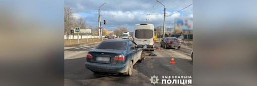 Під Полтавою зіткнулися легковик та мікроавтобус: 14-річна дівчинка поранена