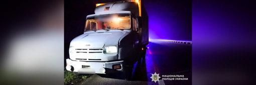 На трасі Київ – Харків вантажівка збила пенсіонера