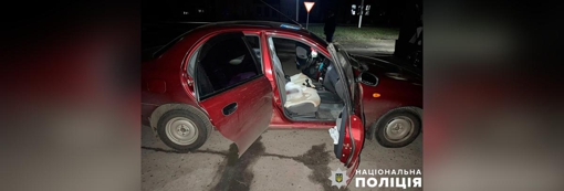На Полтавщині між чоловіками стався конфлікт: один з них намагався вкрасти автівку іншого