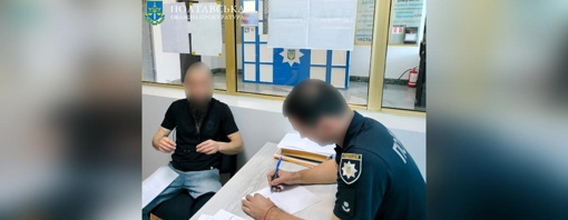 У колонії на Полтавщині двоє засуджених вибивали фіктивний борг в чоловіка