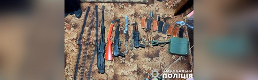 У Полтаві затримали чоловіків, у яких вилучили психотропні речовини й зброю