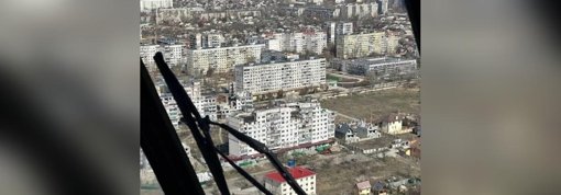 На руїнах та в страху – як живуть маріупольці в окупації