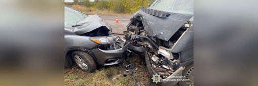 На Полтавщині зіткнулися позашляховик та мікроавтобус: одна людина померла, двоє – поранені