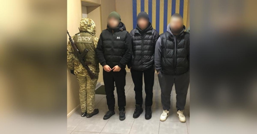 Троє жителів Полтавщини намагалися втекти до Румунії через засніжені гори