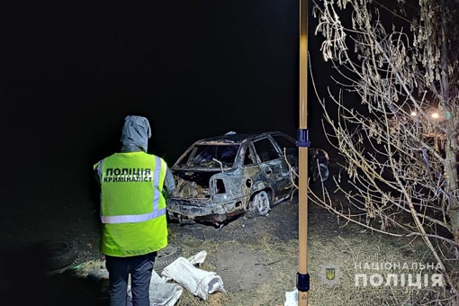 На Полтавщині чоловік викрав автомобіль, а потім підпалив його