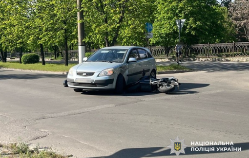 У Полтавській області легковик збив 16-річного хлопця на електромопеді