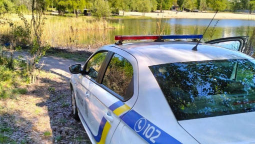 У Кременчуці на березі річки знайшли тіло жінки