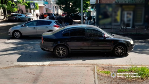 У Полтаві легковик збив чоловіка на пішохідному переході