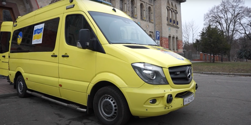 Волонтери з Нідерландів і Новоселівської громади передали чергове авто для ЗСУ